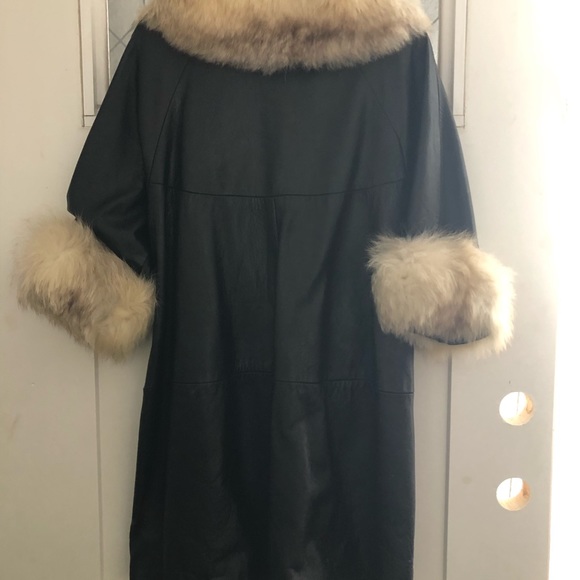 Vintage leather and fur swing coat - Picture 3 of 3